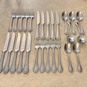 Reed & Barton Stainless 27 Pc Lady Hamilton Flatware 5 Place Setting Discontinue